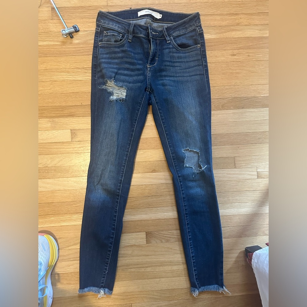 Hidden jeans. Great condition. Skinny jeans
